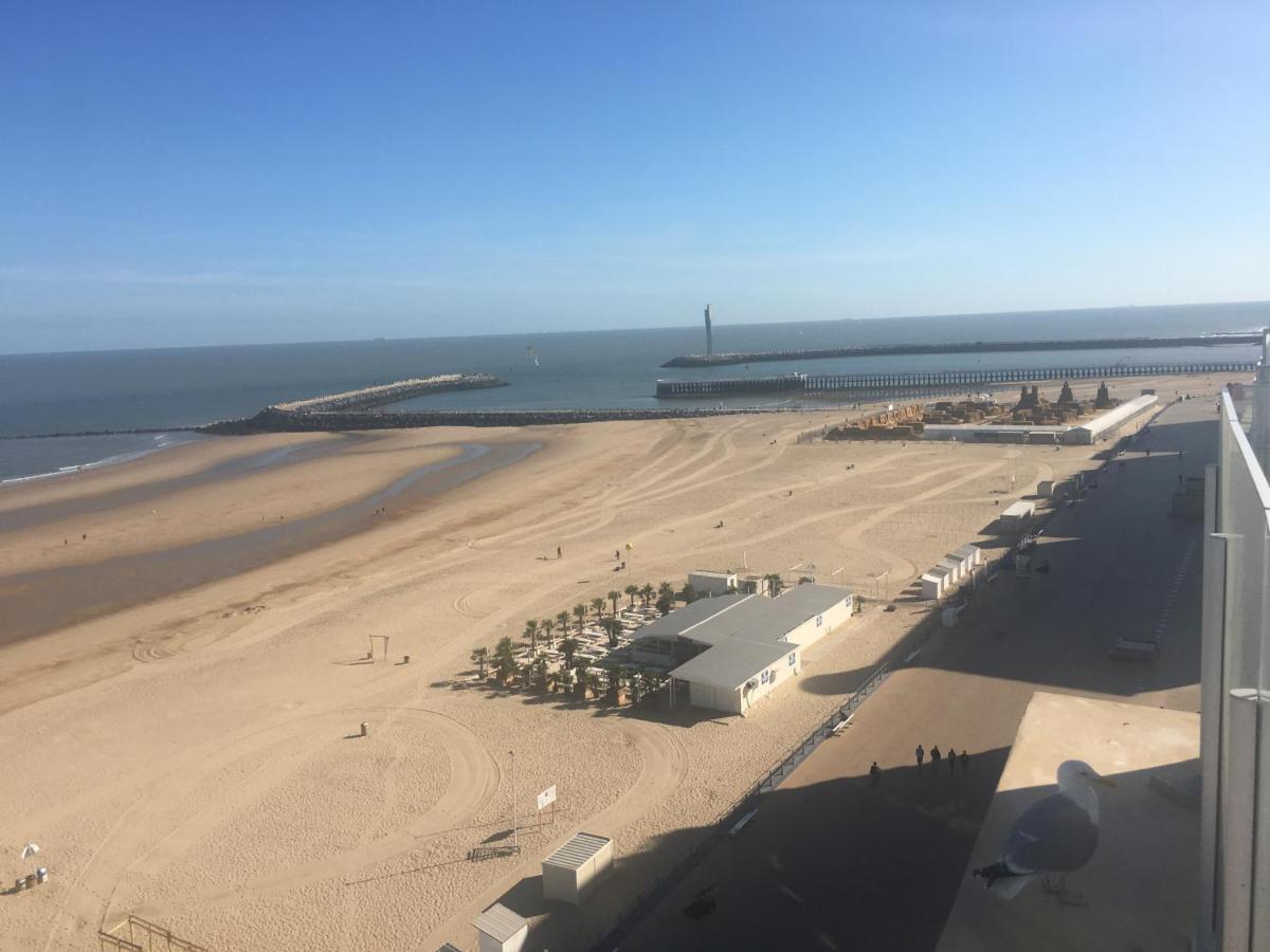 Penthouse Seafront Lägenhet Oostende Exteriör bild