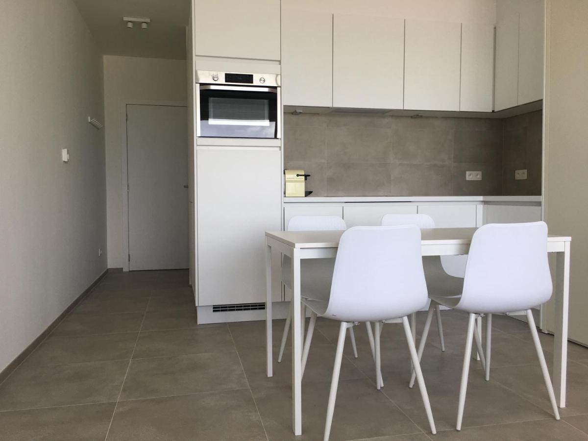 Penthouse Seafront Lägenhet Oostende Exteriör bild